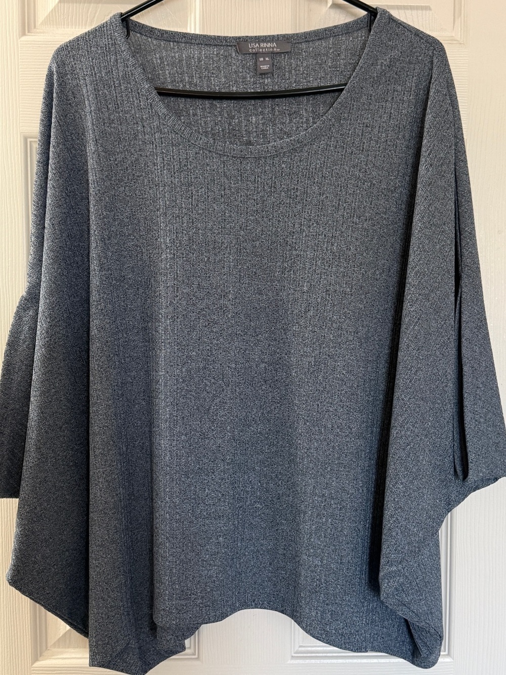 Lisa Rinna Collection - Round neck, Batwing, Knit Top - Picture 2 of 8